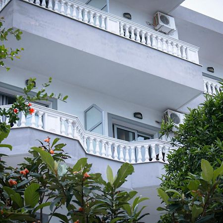 Hotel Fron Sarandë Eksteriør bilde