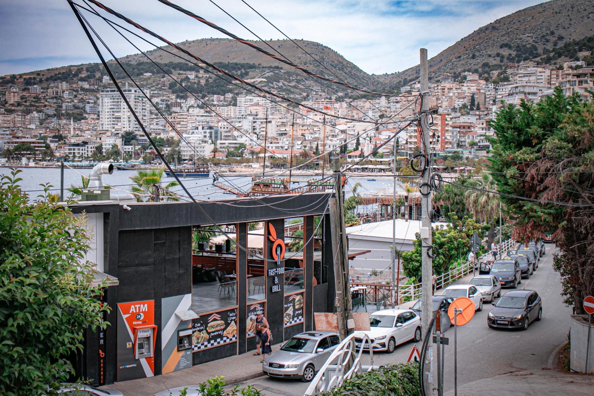 Hotel Fron Sarandë Eksteriør bilde