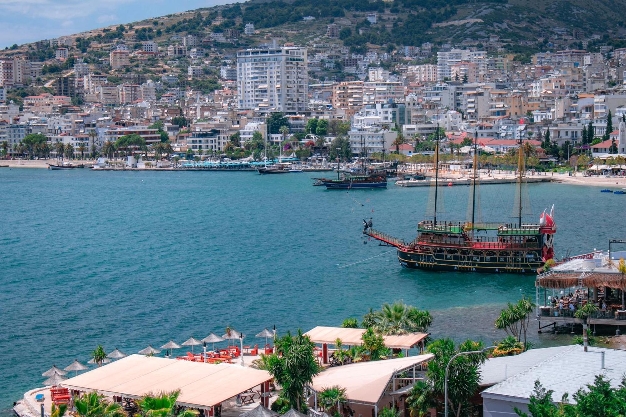 Hotel Fron Sarandë Eksteriør bilde