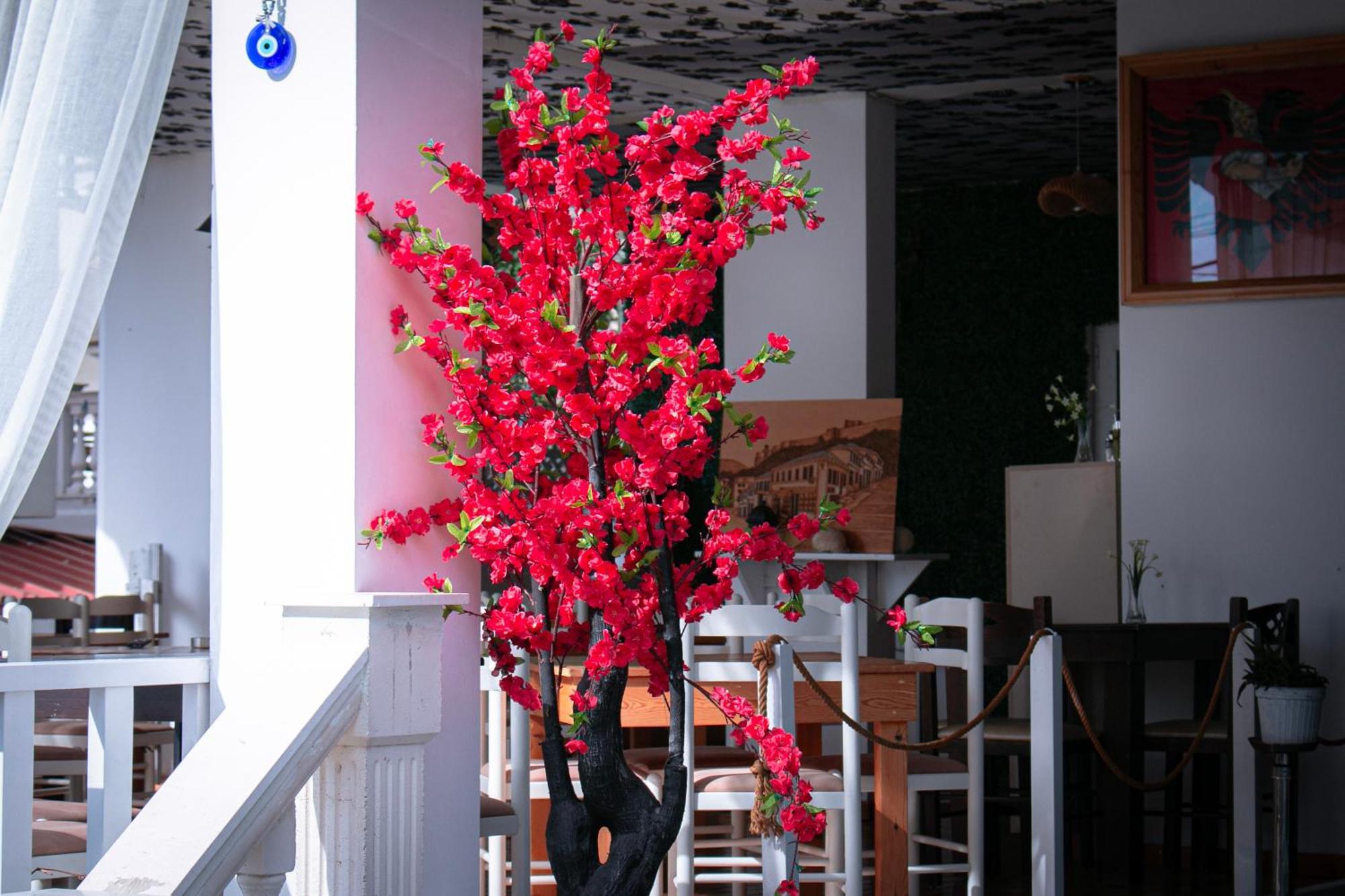 Hotel Fron Sarandë Eksteriør bilde