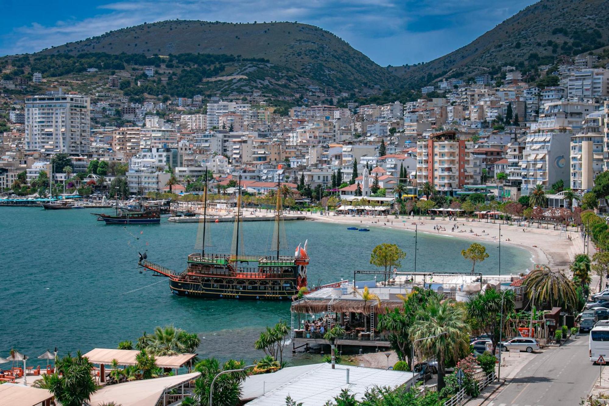 Hotel Fron Sarandë Eksteriør bilde
