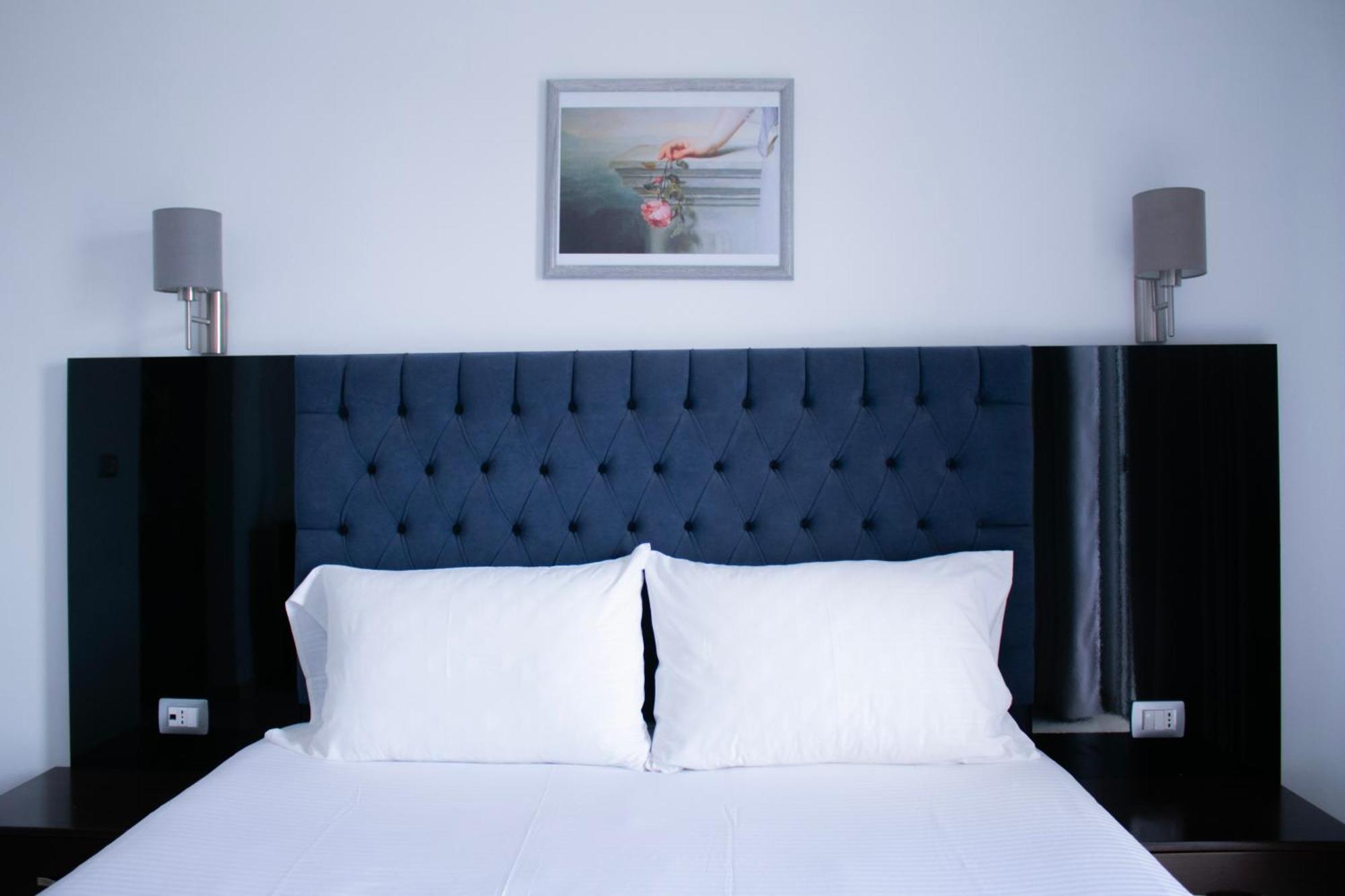 Hotel Fron Sarandë Eksteriør bilde