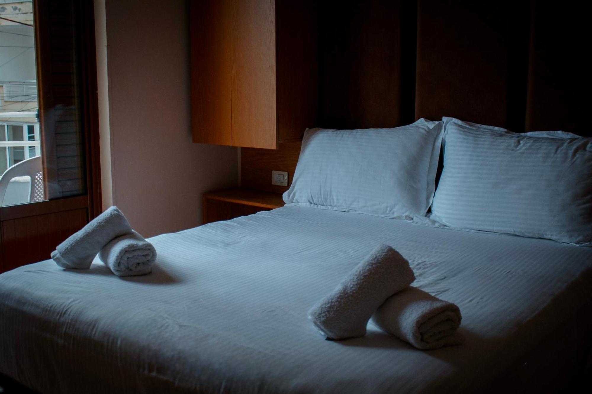 Hotel Fron Sarandë Eksteriør bilde